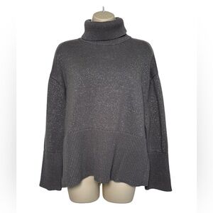 GAP Women’s 24/7 Split Hem Turtleneck Sweater Silver Lurex Size Medium